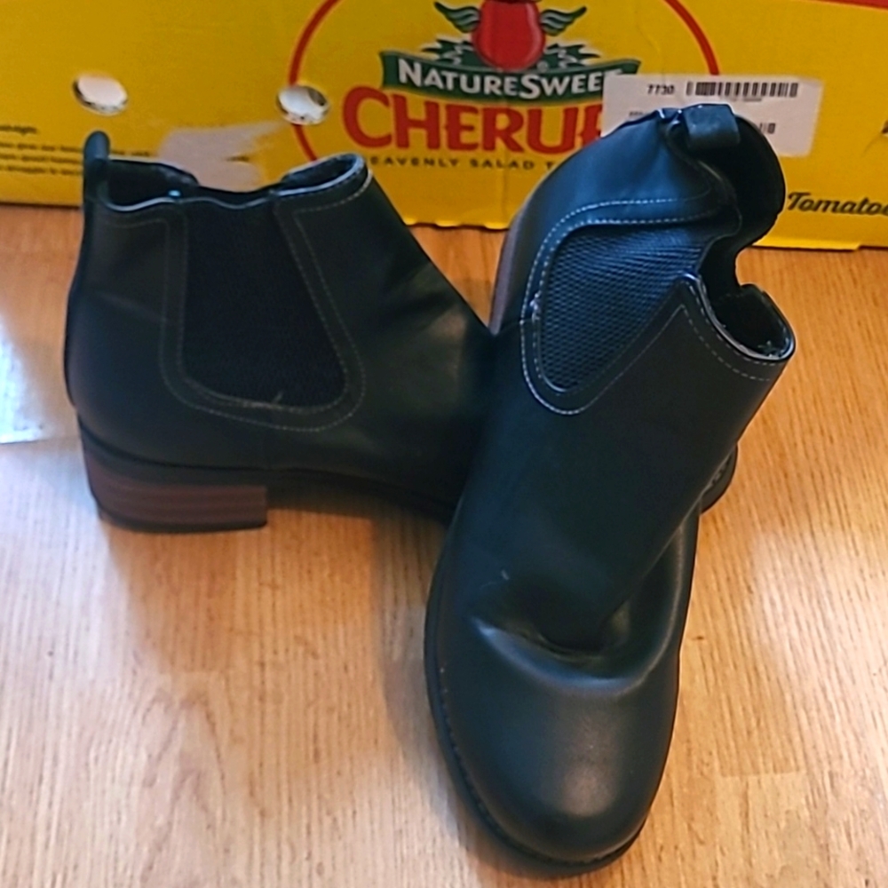 Eastland ankle boot